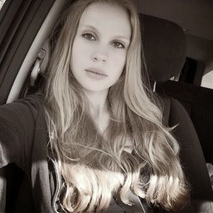 Meet your Posher, Jillian